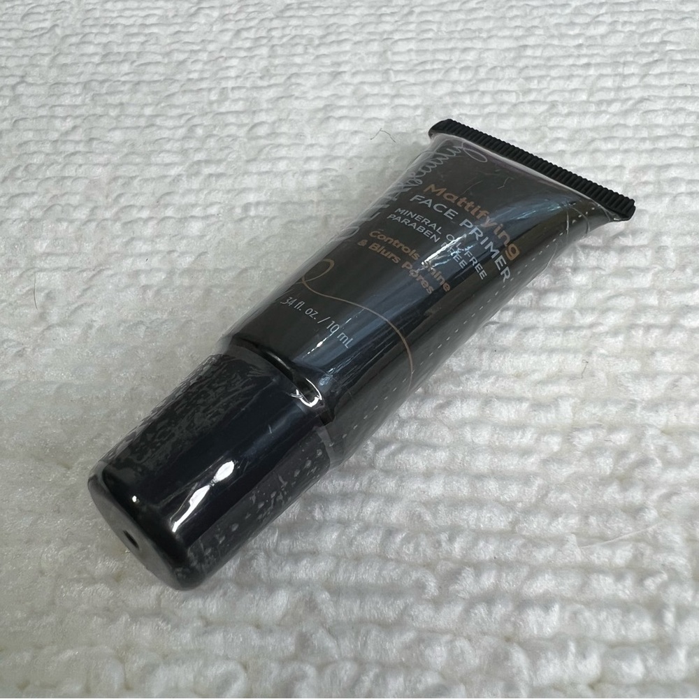 🎁Pick 5 for $25🎁 ULTA Mattifying Face Primer mini - Picture 3 of 4